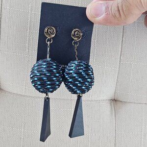 Free Press Ladies Drop Down Earrings Sphere Ball Drop Post Ear Fashion Jewelry